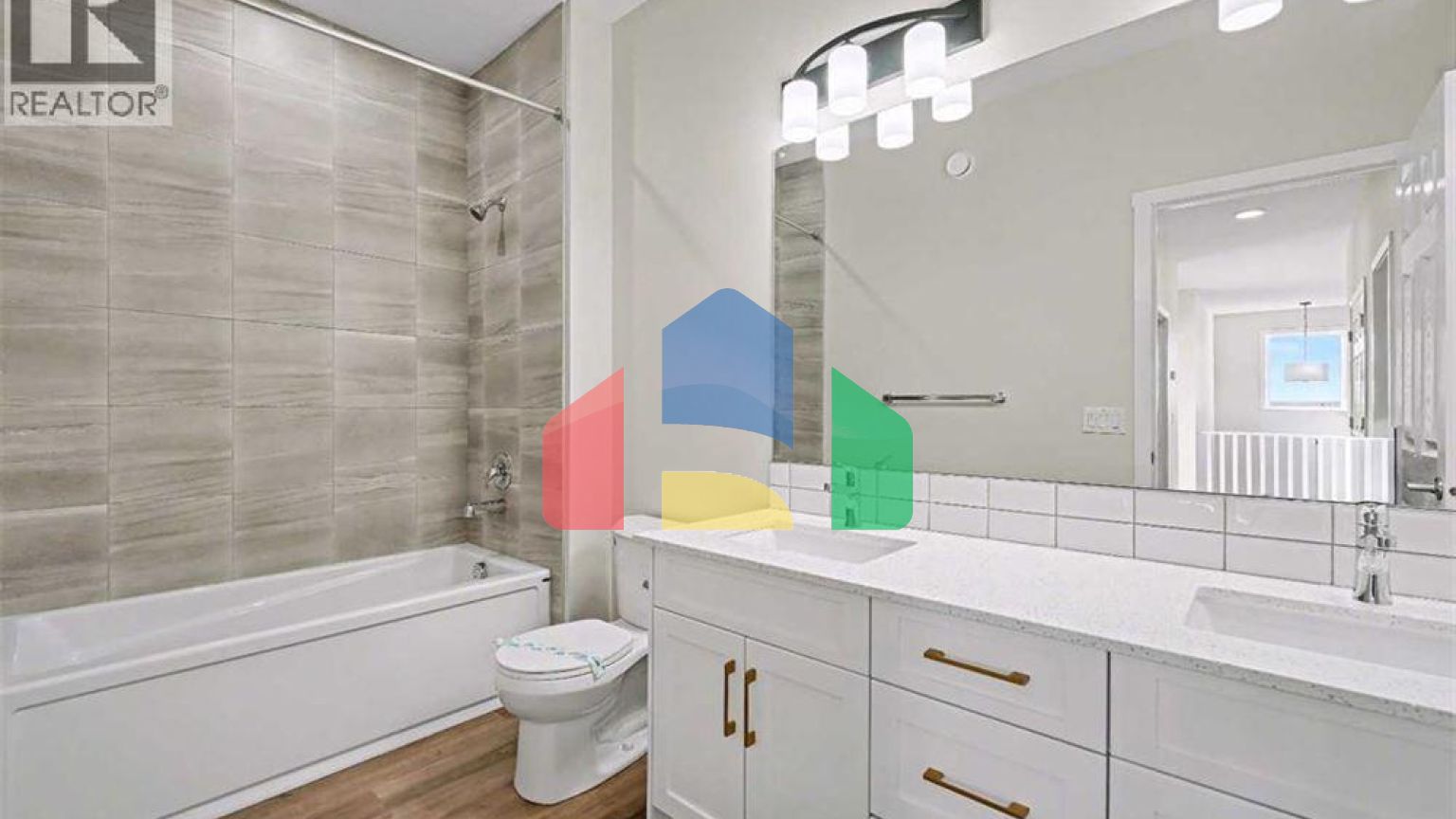 Residential - Single Family Home - Calgary, Canada - Canada