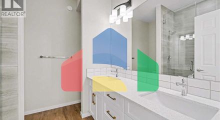 Residential - Single Family Home - Calgary, Canada - Canada