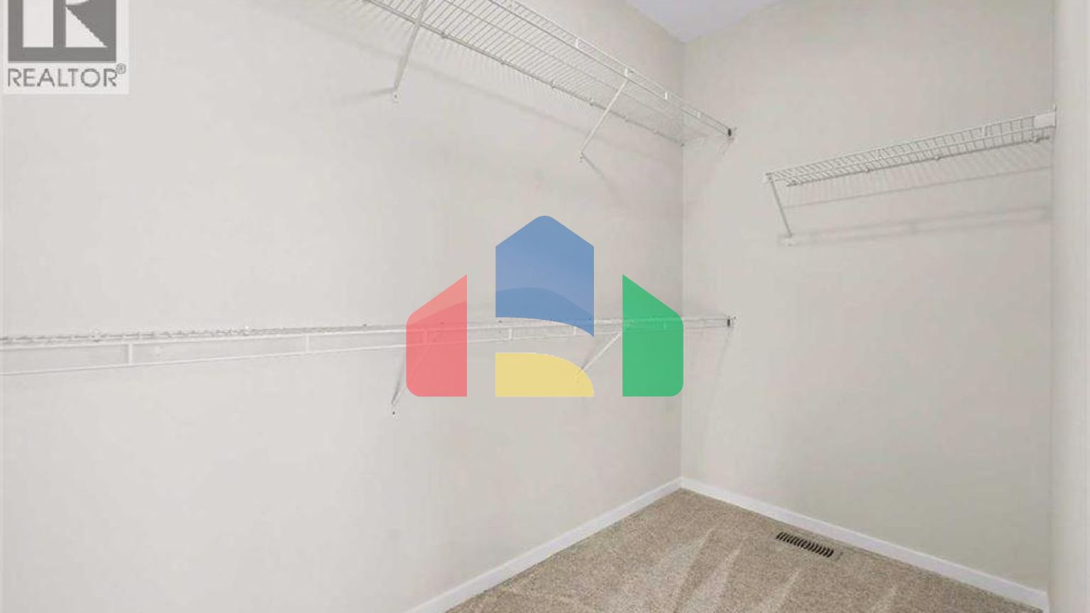 Residential - Single Family Home - Calgary, Canada - Canada