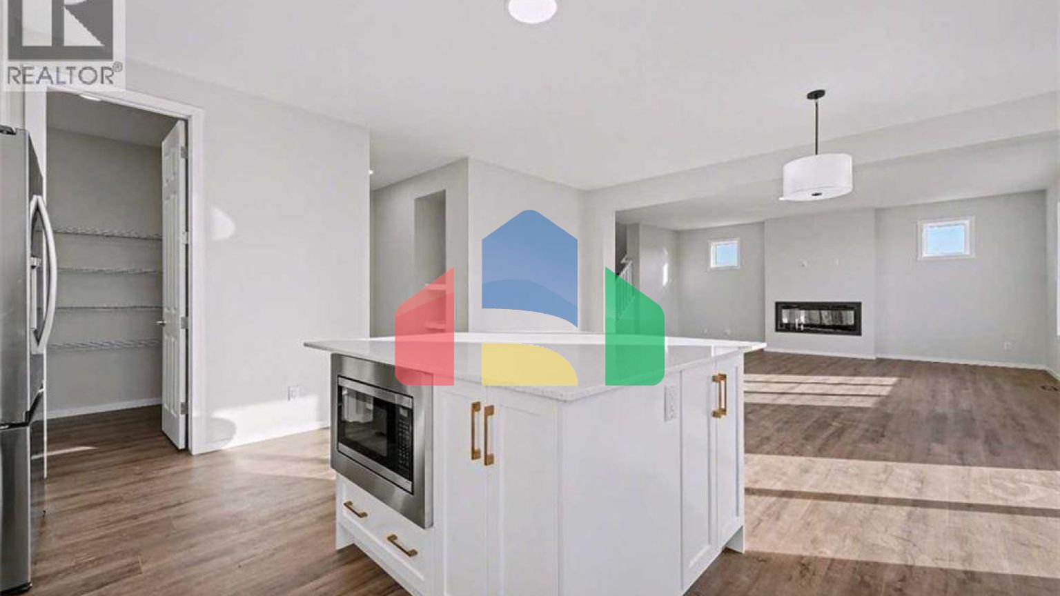 Residential - Single Family Home - Calgary, Canada - Canada