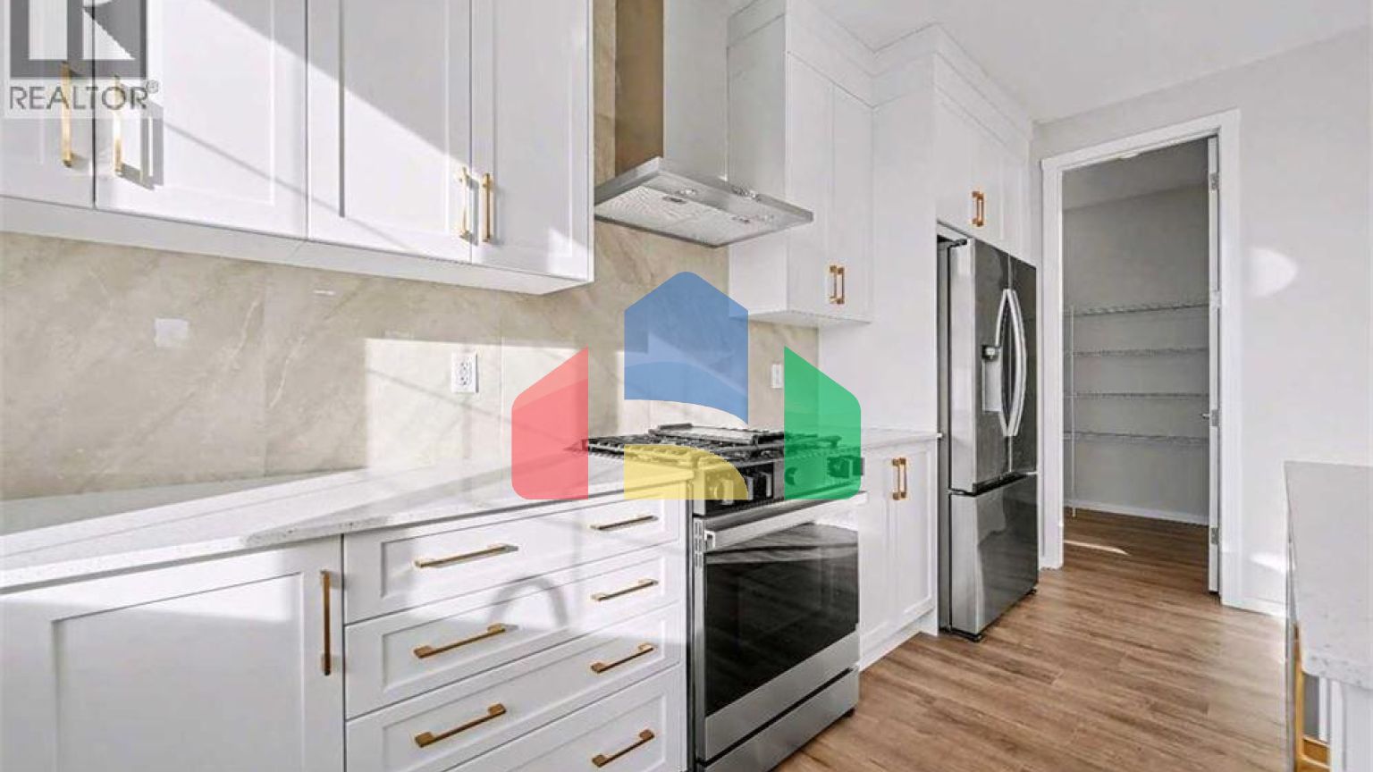 Residential - Single Family Home - Calgary, Canada - Canada