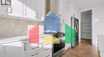 Residential - Single Family Home - Calgary, Canada - Canada