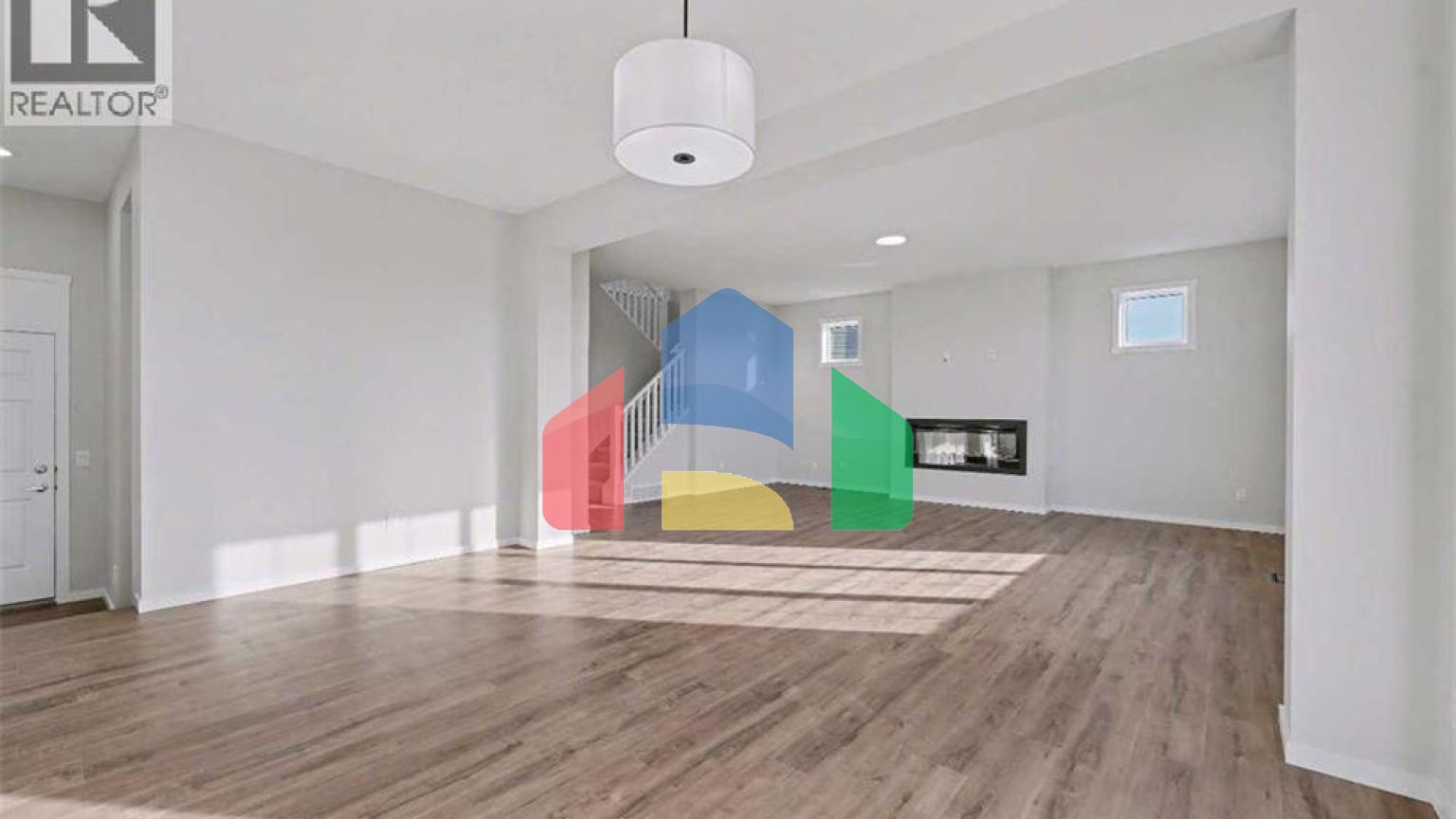 Residential - Single Family Home - Calgary, Canada - Canada