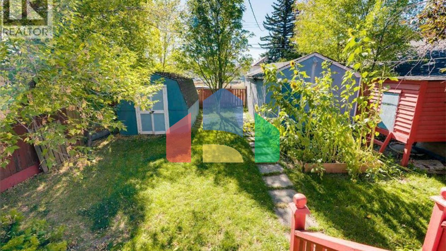 Residential - Single Family Home - Calgary, Canada - Canada