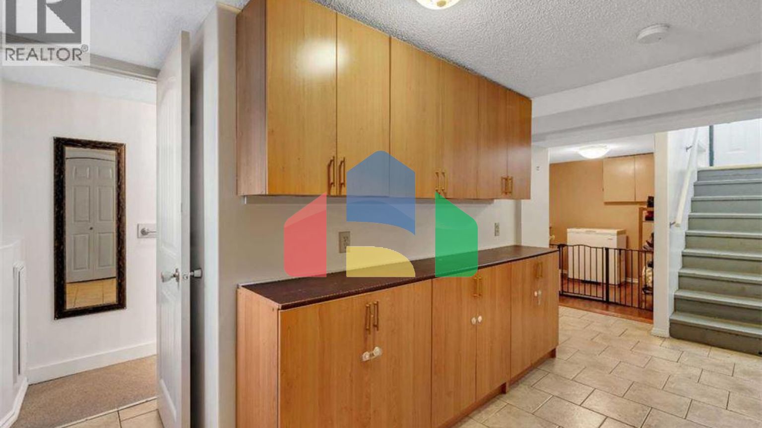 Residential - Single Family Home - Calgary, Canada - Canada