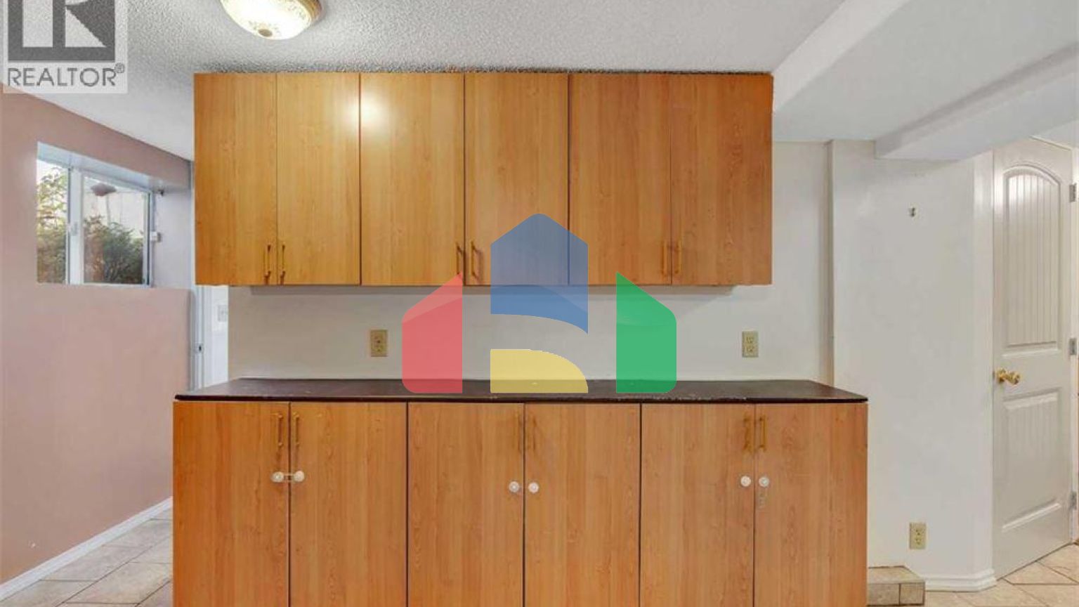 Residential - Single Family Home - Calgary, Canada - Canada