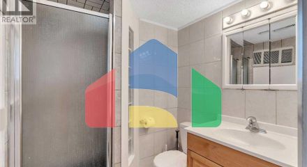 Residential - Single Family Home - Calgary, Canada - Canada