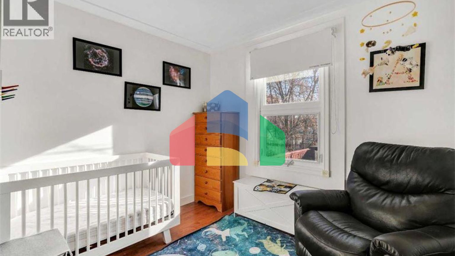 Residential - Single Family Home - Calgary, Canada - Canada