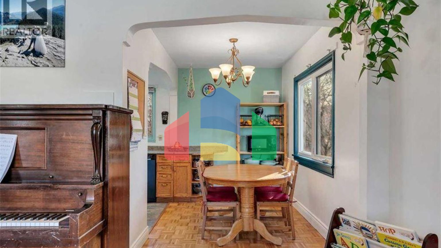 Residential - Single Family Home - Calgary, Canada - Canada