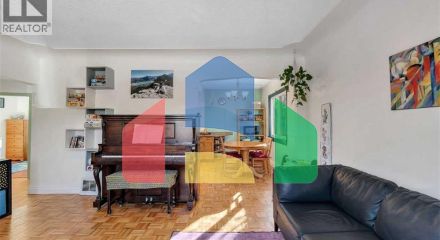 Residential - Single Family Home - Calgary, Canada - Canada