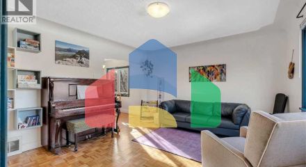 Residential - Single Family Home - Calgary, Canada - Canada