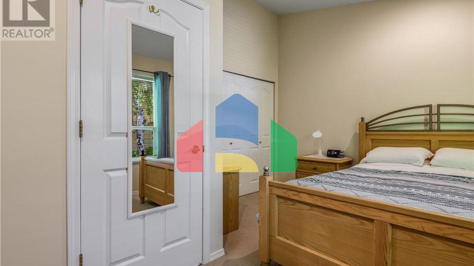 Residential - Single Family Home - Campbell River, Canada - Canada