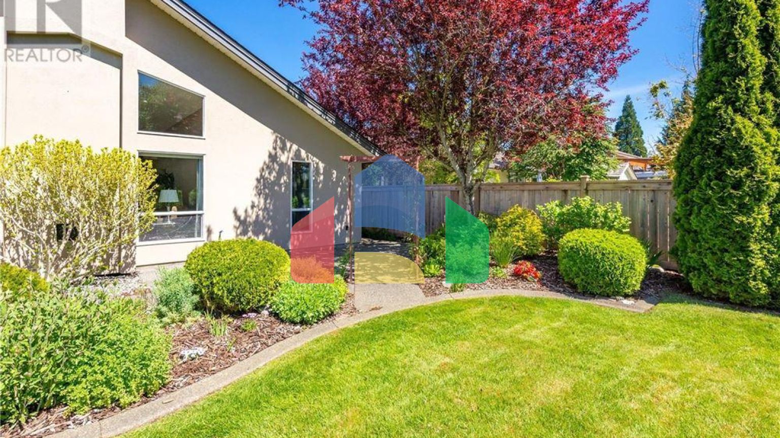 Residential - Single Family Home - Campbell River, Canada - Canada