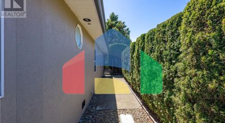 Residential - Single Family Home - Campbell River, Canada - Canada