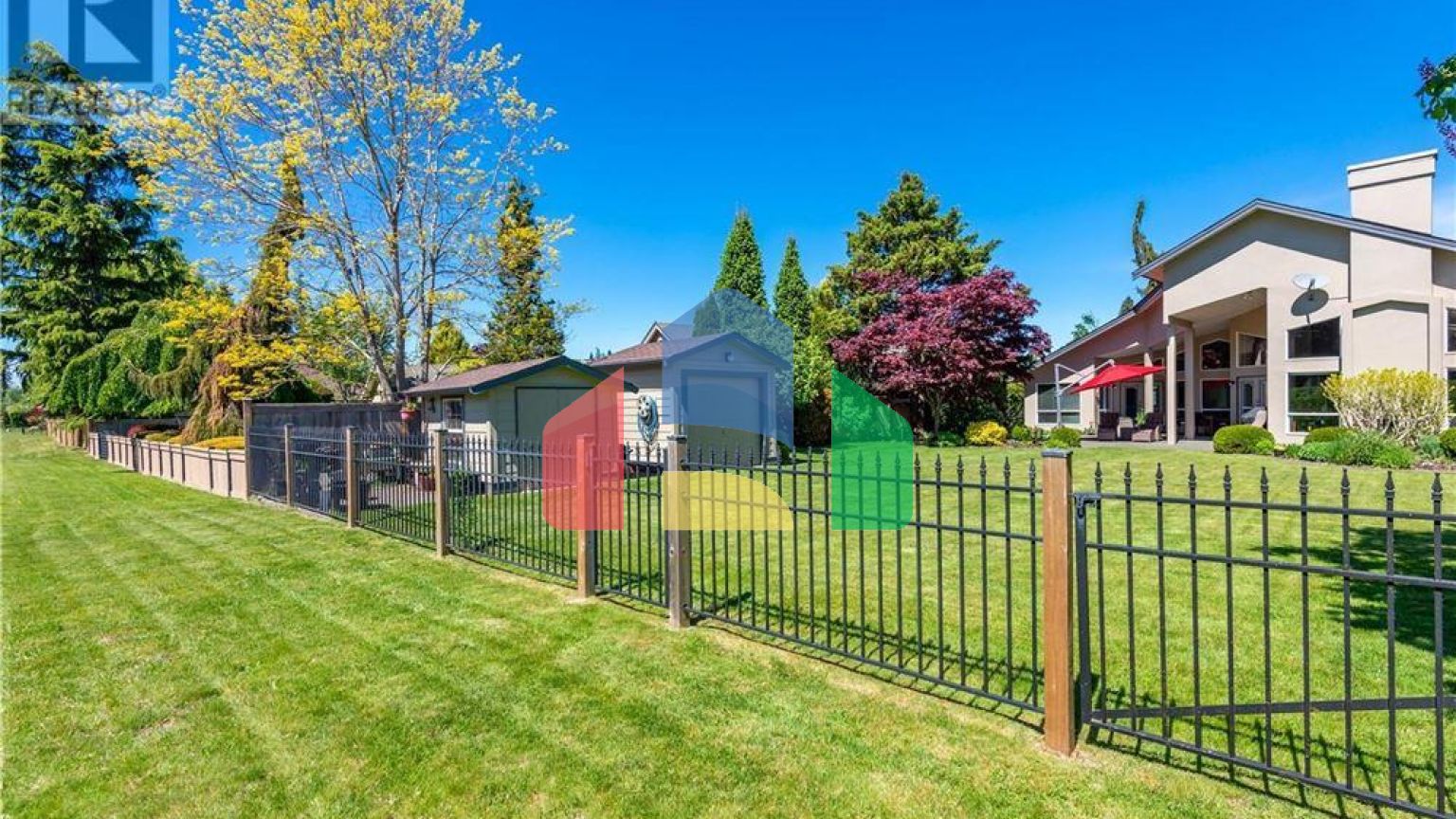 Residential - Single Family Home - Campbell River, Canada - Canada