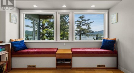 Residential - Single Family Home - Campbell River, Canada - Canada