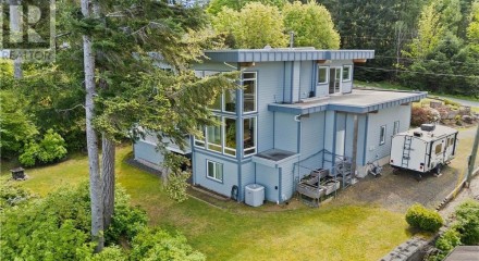 Residential - Single Family Home - Campbell River, Canada - Canada
