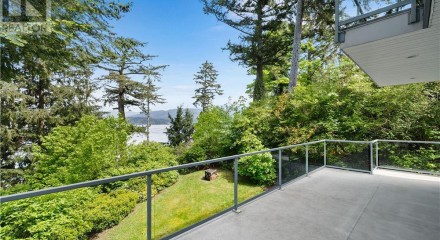 Residential - Single Family Home - Campbell River, Canada - Canada