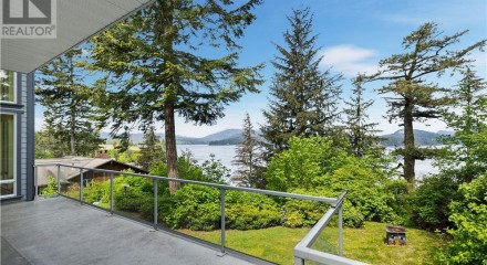 Residential - Single Family Home - Campbell River, Canada - Canada