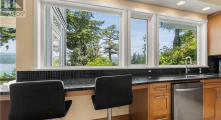 Residential - Single Family Home - Campbell River, Canada - Canada