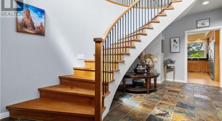 Residential - Single Family Home - Campbell River, Canada - Canada