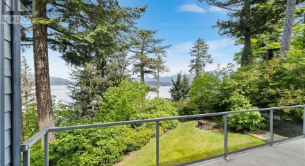 Residential - Single Family Home - Campbell River, Canada - Canada