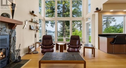 Residential - Single Family Home - Campbell River, Canada - Canada