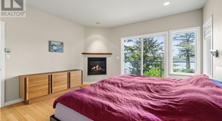 Residential - Single Family Home - Campbell River, Canada - Canada