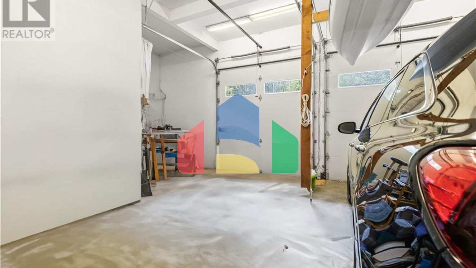 Residential - Single Family Home - Campbell River, Canada - Canada