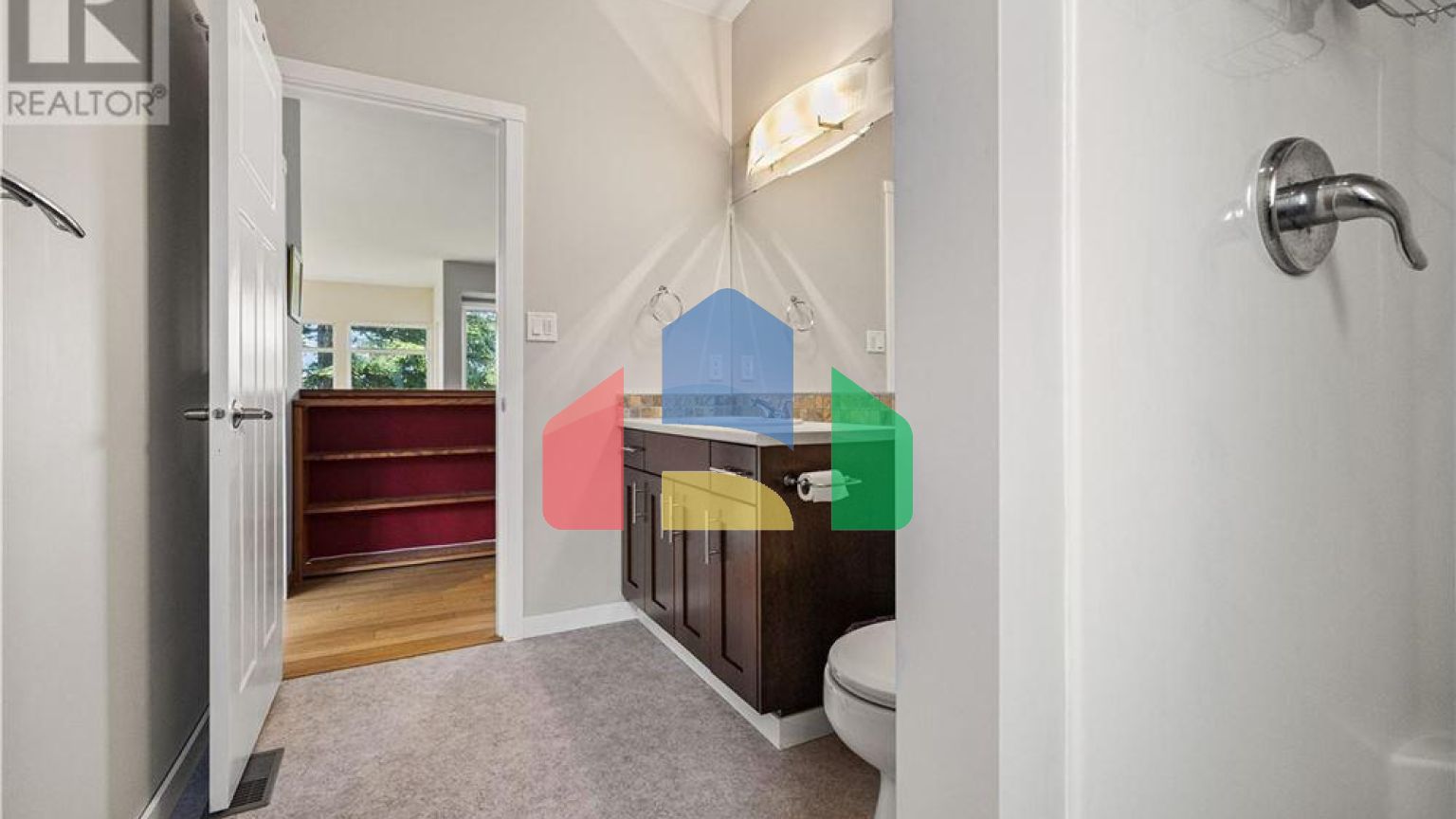 Residential - Single Family Home - Campbell River, Canada - Canada