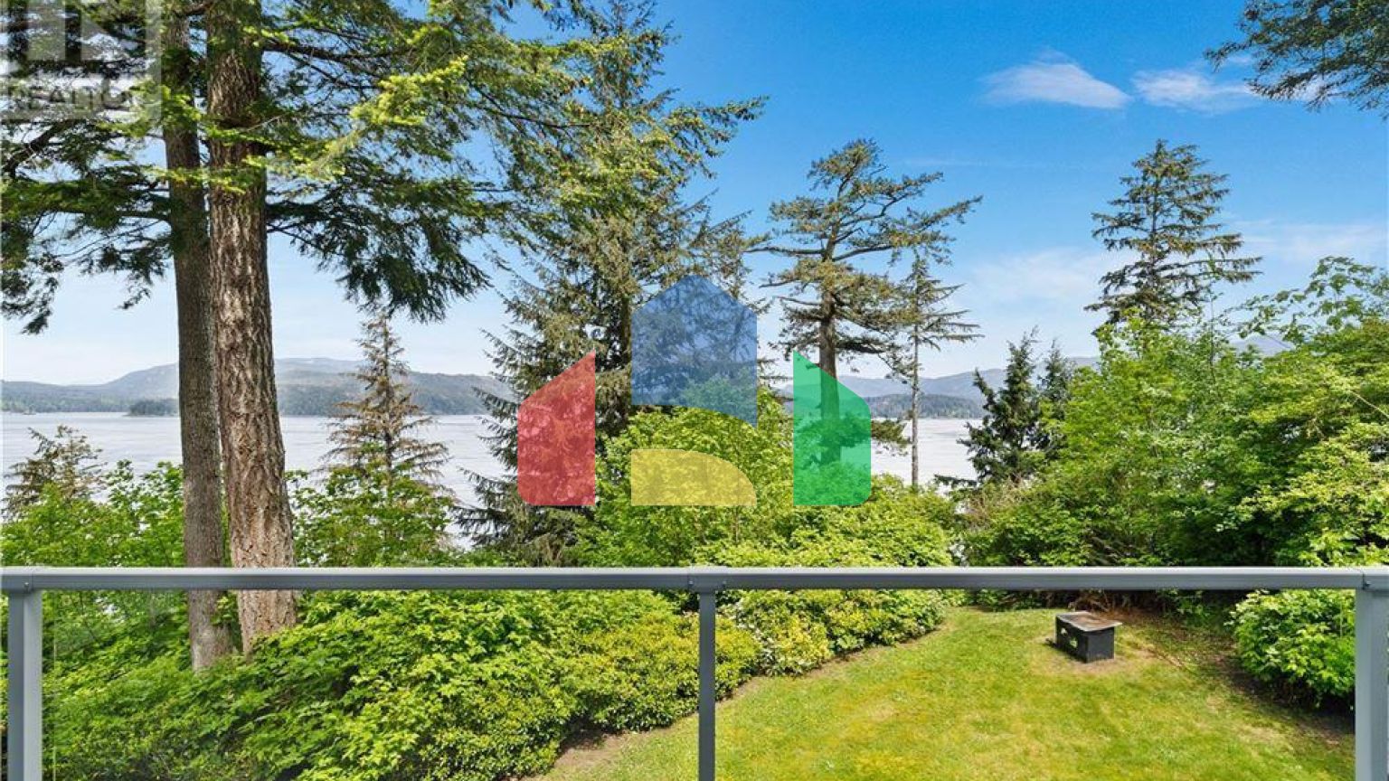 Residential - Single Family Home - Campbell River, Canada - Canada