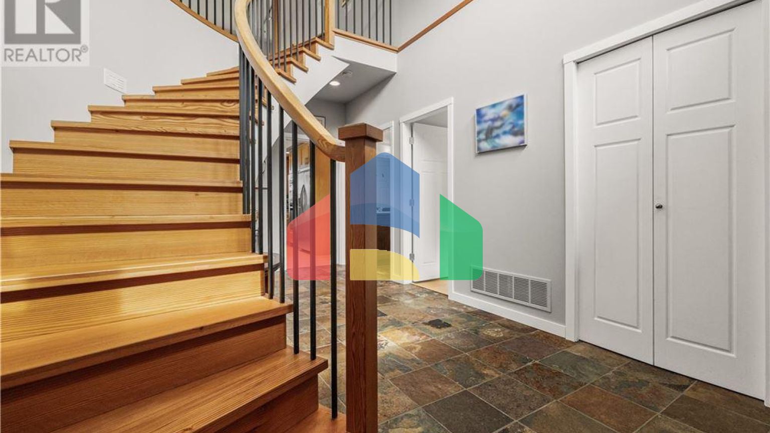 Residential - Single Family Home - Campbell River, Canada - Canada