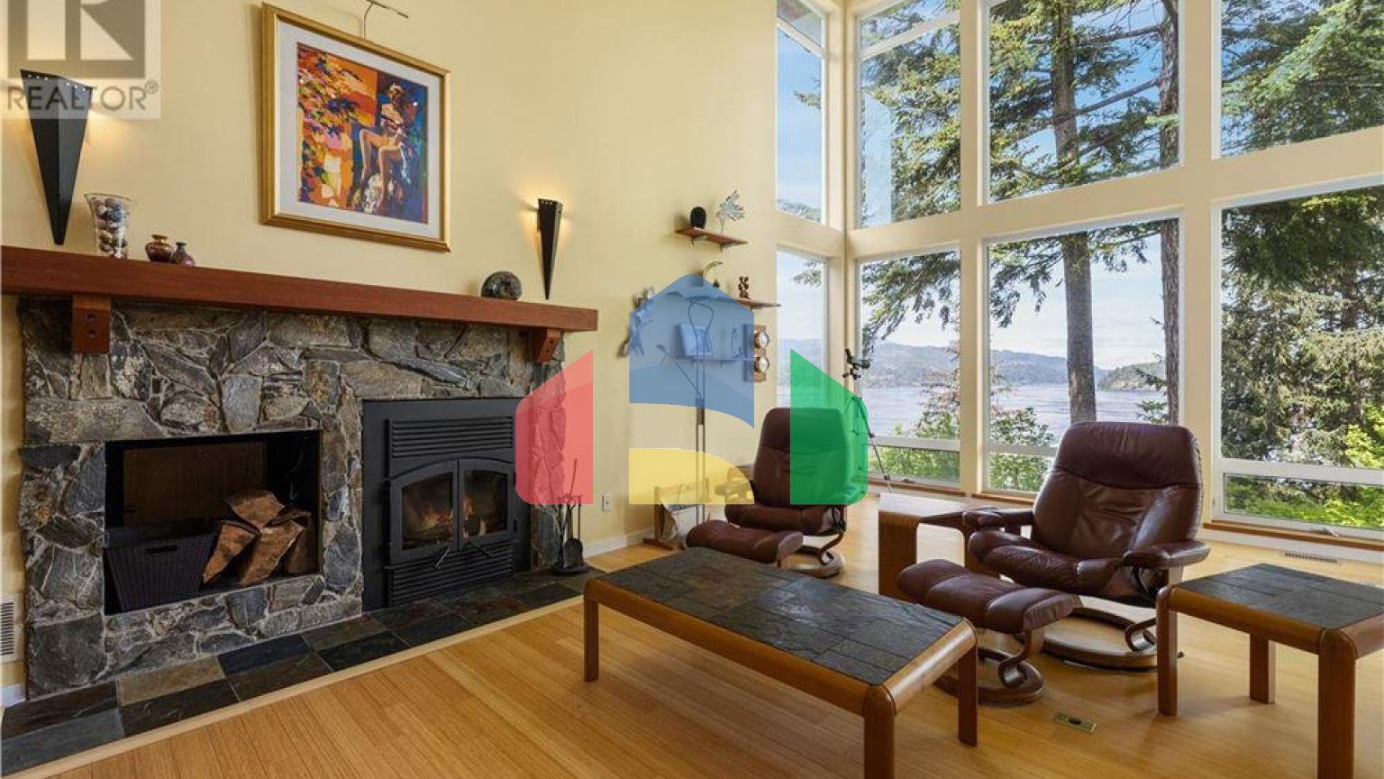 Residential - Single Family Home - Campbell River, Canada - Canada