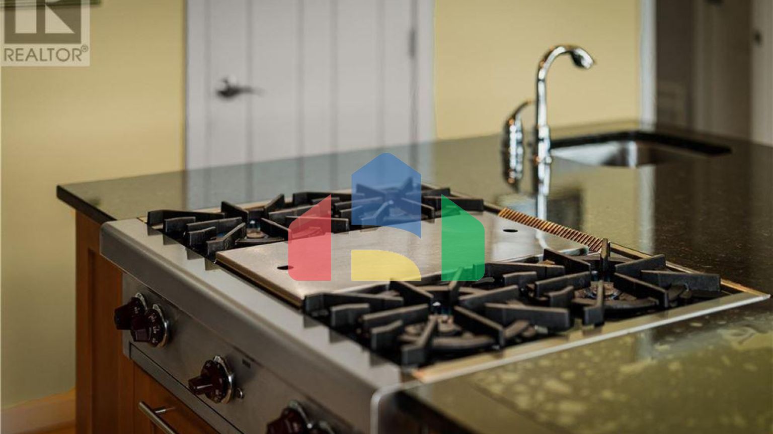 Residential - Single Family Home - Campbell River, Canada - Canada