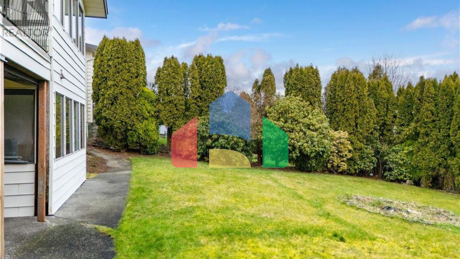 Residential - Single Family Home - Campbell River, Canada - Canada