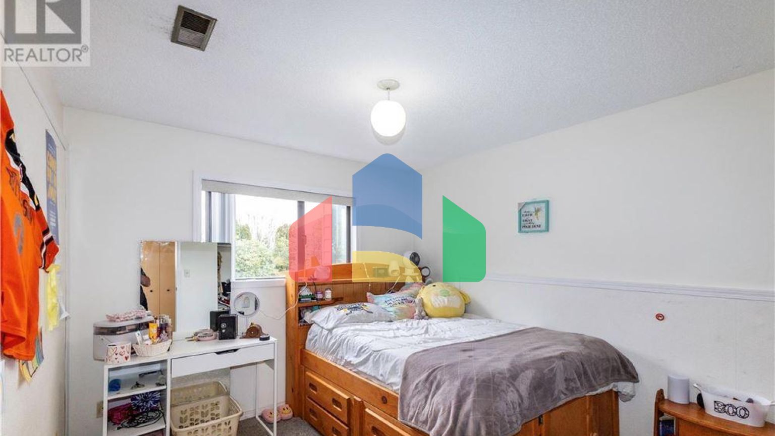 Residential - Single Family Home - Campbell River, Canada - Canada