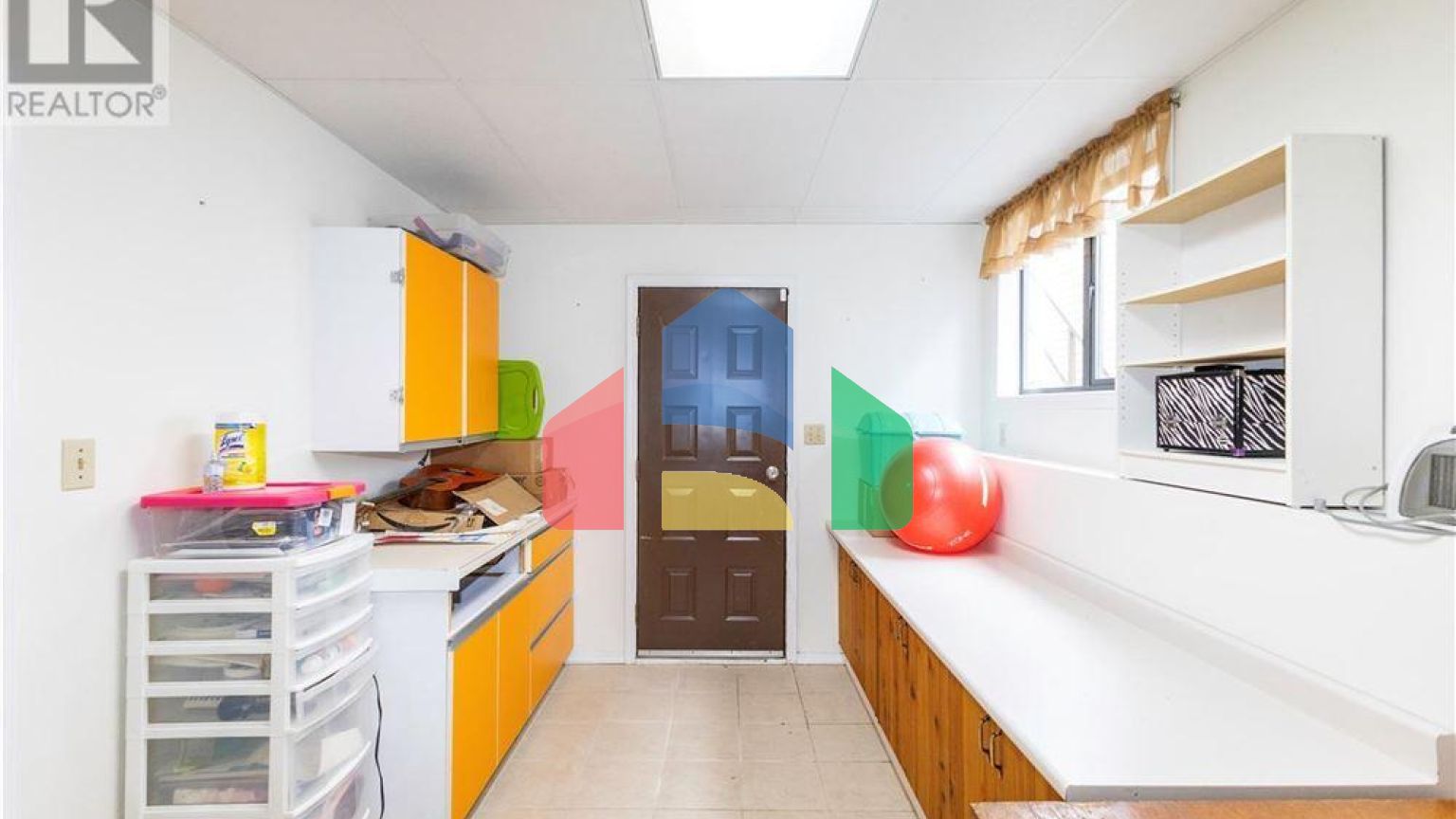 Residential - Single Family Home - Campbell River, Canada - Canada