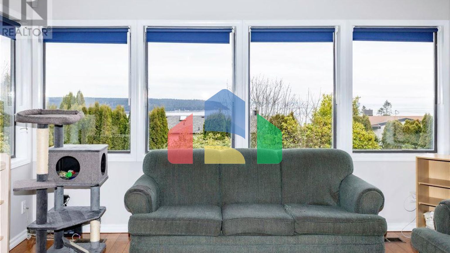 Residential - Single Family Home - Campbell River, Canada - Canada