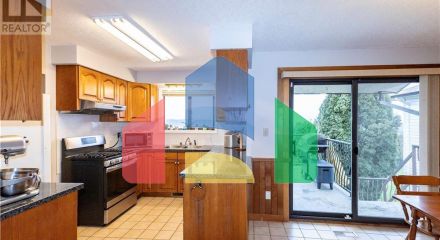 Residential - Single Family Home - Campbell River, Canada - Canada