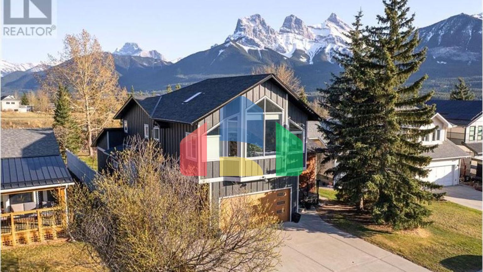 Residential - Single Family Home - Canmore, Canada - Canada