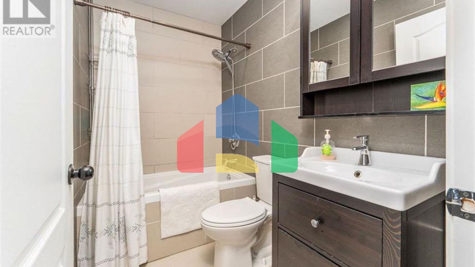 Residential - Single Family Home - Canmore, Canada - Canada