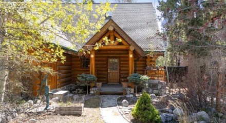 Residential - Single Family Home - Canmore, Canada - Canada