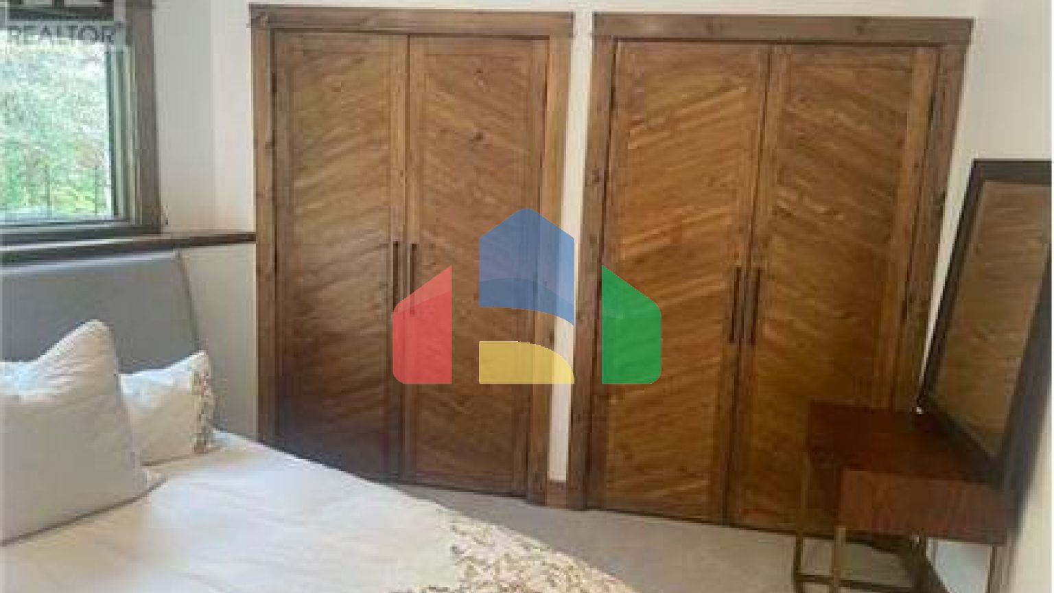 Residential - Single Family Home - Canmore, Canada - Canada