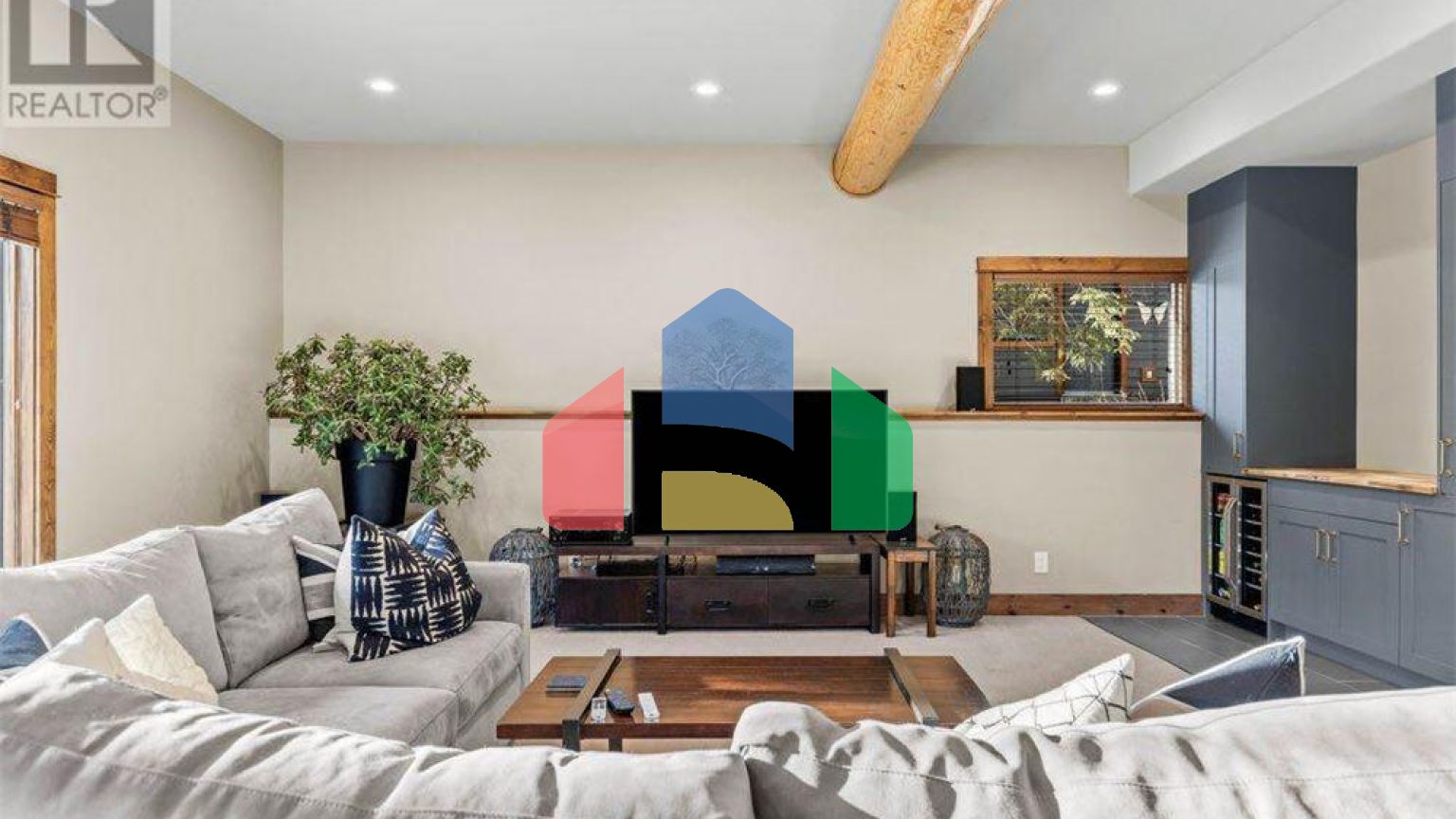 Residential - Single Family Home - Canmore, Canada - Canada