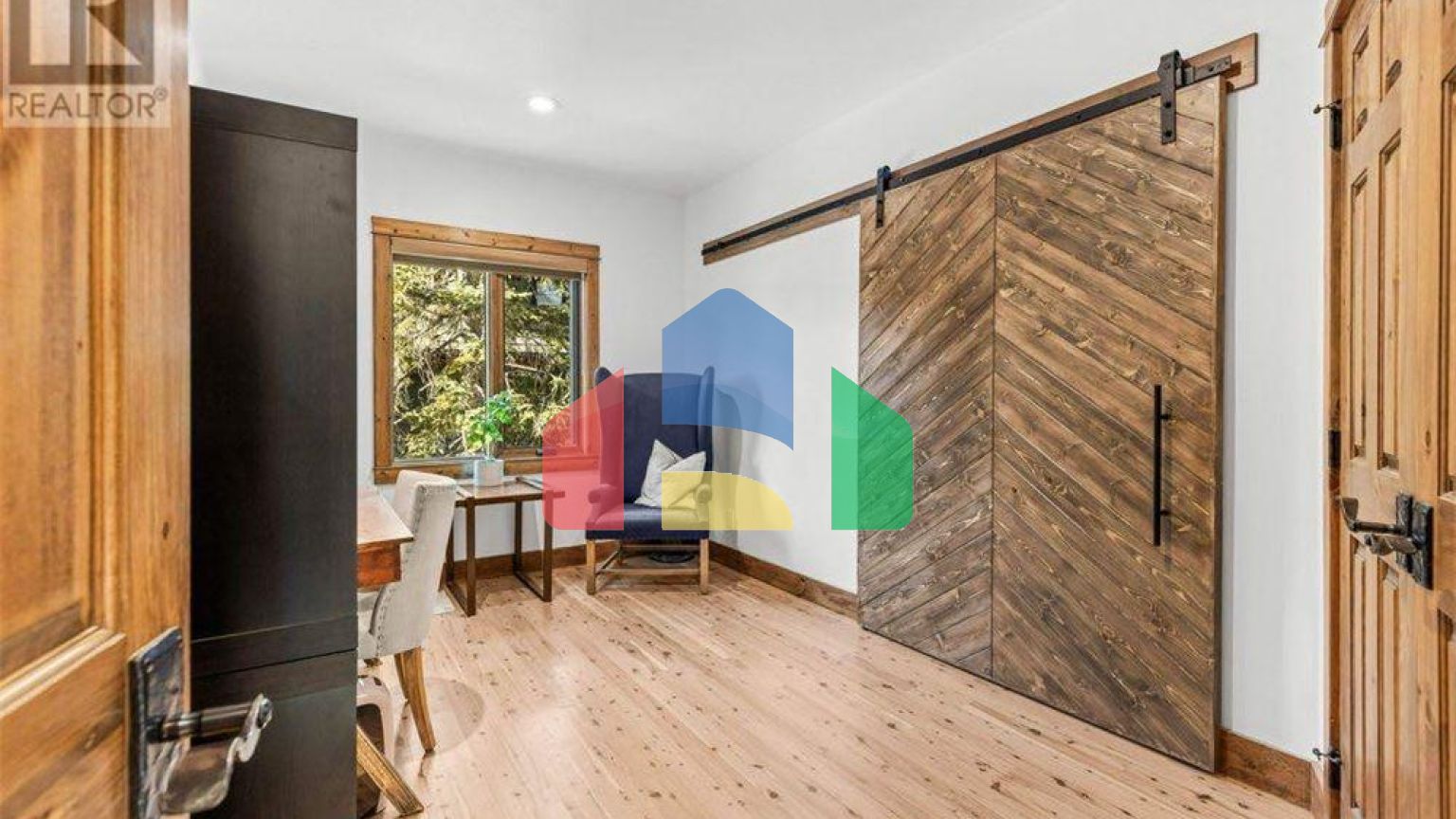 Residential - Single Family Home - Canmore, Canada - Canada