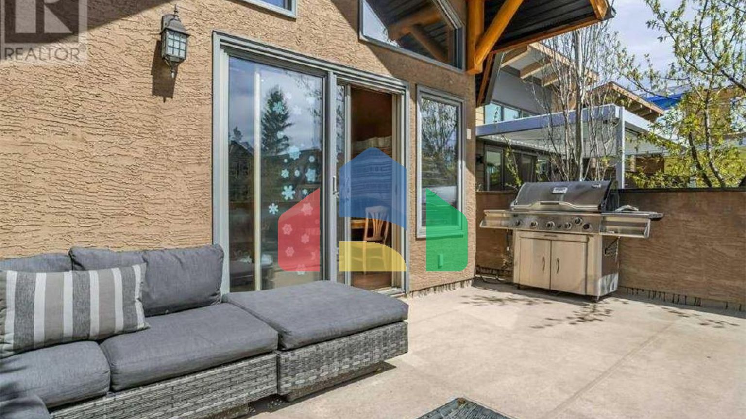 Residential - Single Family Home - Canmore, Canada - Canada