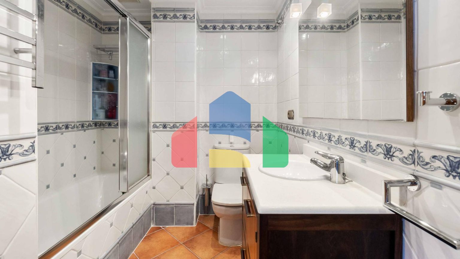 ПЕНТХАУС В ЦЕНТРЕ ТОРРЕВЬЕХЕ. ГАРАЖ+КЛАДОВКА. 3 СПАЛЬНИ. 3 ВАННЫЕ КОМНАТЫ. 110 М2.