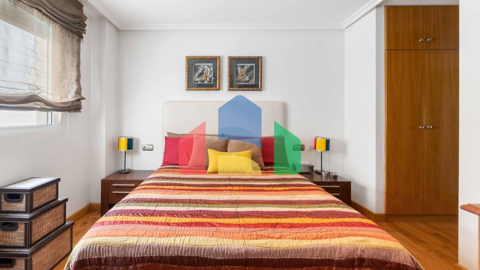 ПЕНТХАУС В ЦЕНТРЕ ТОРРЕВЬЕХЕ. ГАРАЖ+КЛАДОВКА. 3 СПАЛЬНИ. 3 ВАННЫЕ КОМНАТЫ. 110 М2.