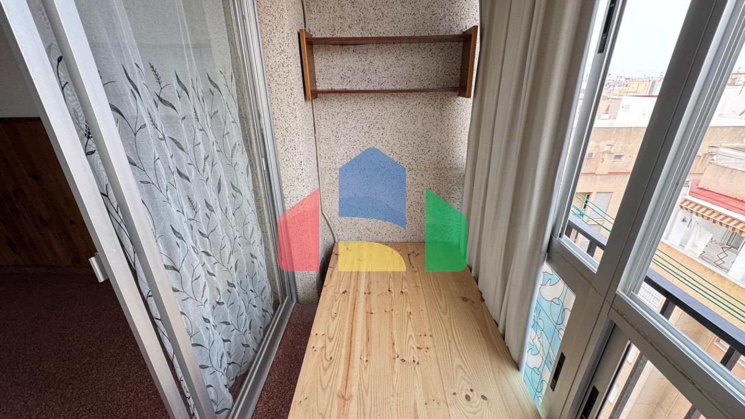 СТУДИЯ В 250 МЕТРАХ ОТ ПЛЯЖА ЛОС ЛОКОС С ПЛОЩАДЪЮ 27 М2. ИДЕАЛЬНО ПОД СДАЧУ.