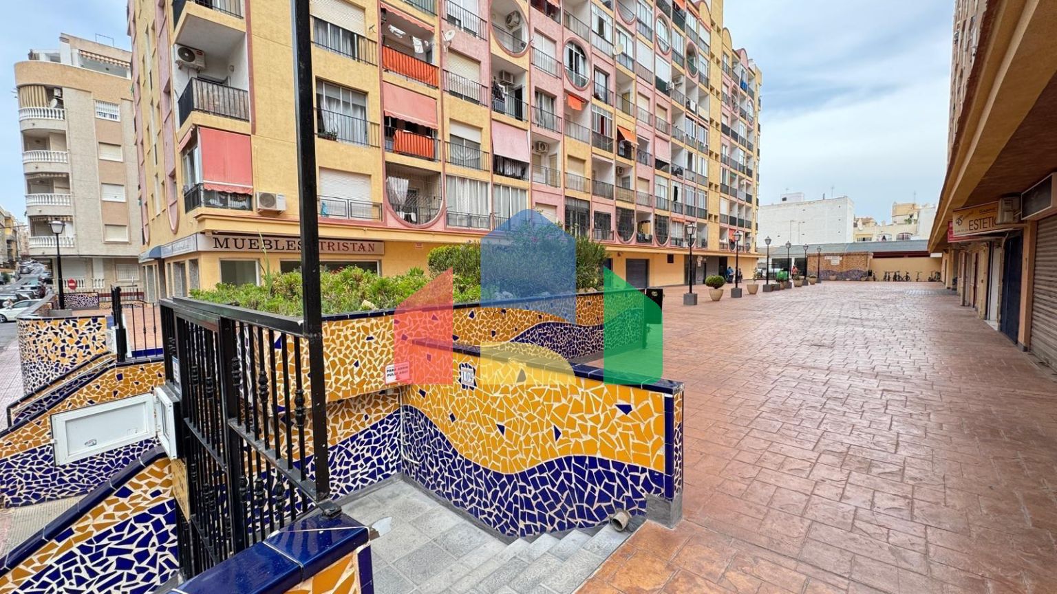 СТУДИЯ В 250 МЕТРАХ ОТ ПЛЯЖА ЛОС ЛОКОС С ПЛОЩАДЪЮ 27 М2. ИДЕАЛЬНО ПОД СДАЧУ.